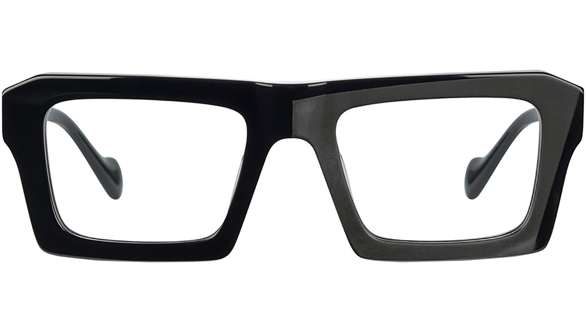 Nyke Matte Black
