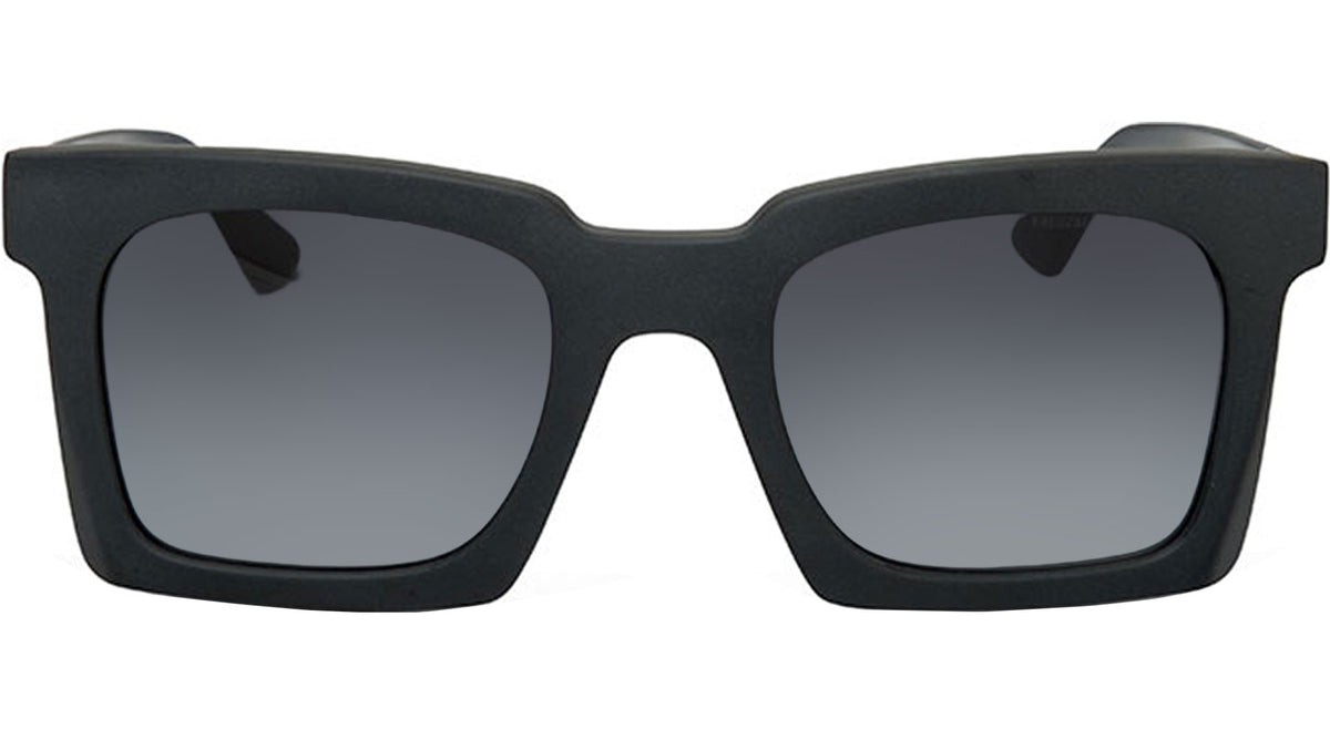 Gili Matte Black