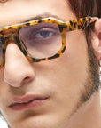 8057509362872_4.jpg