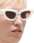 8057509362827_4.jpg