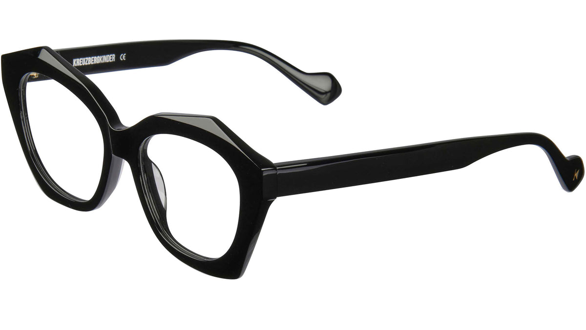 Emi Black